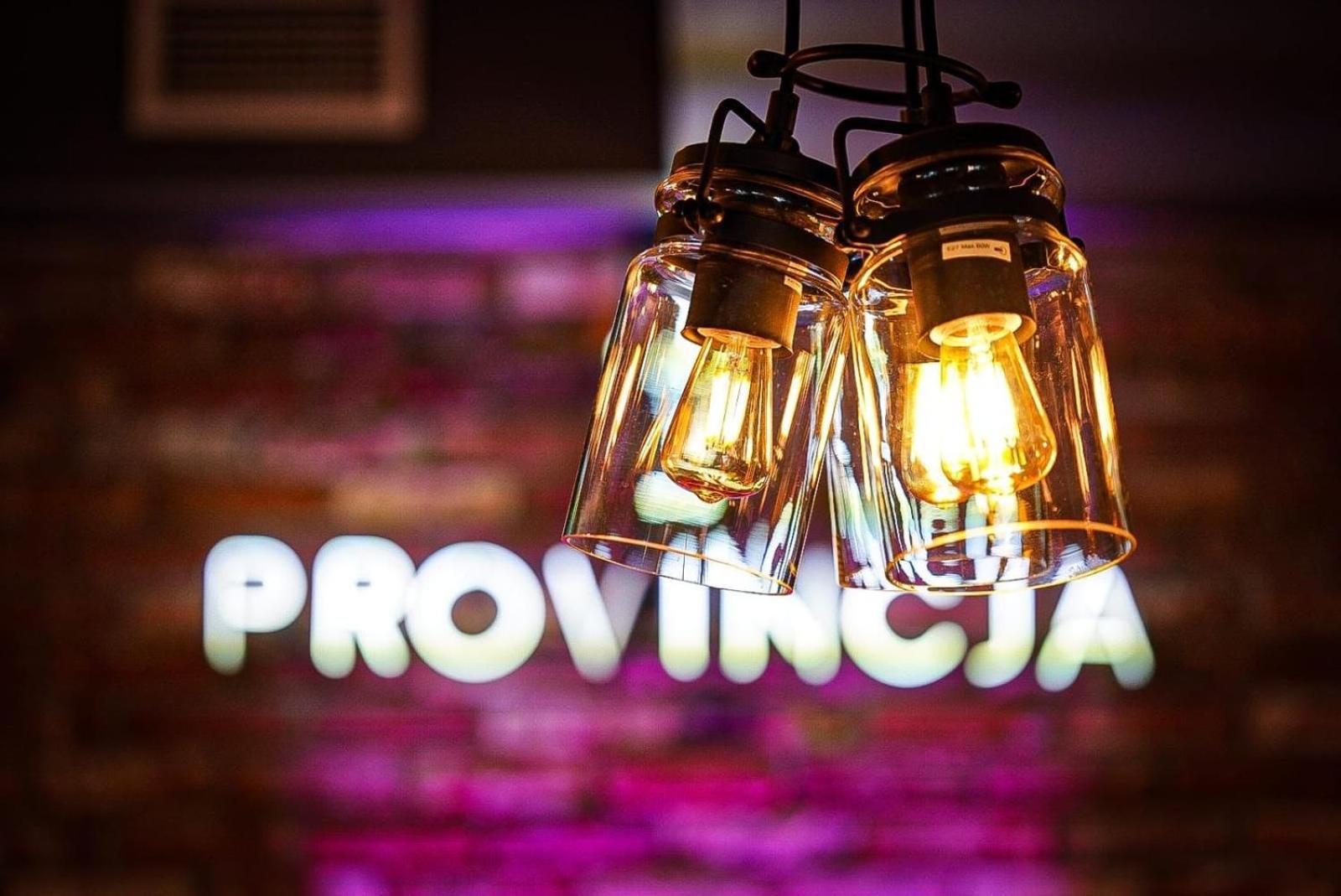 Boutique Provincja Winebar & Aparthotel Olštýn