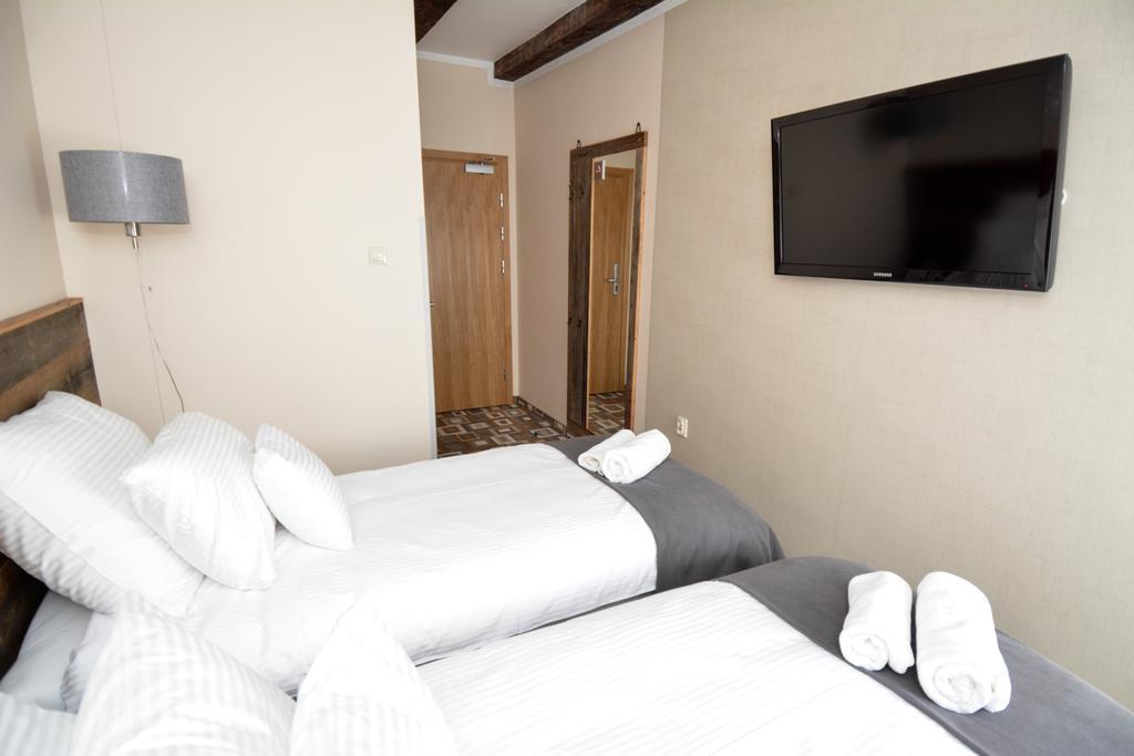 Boutique Provincja Winebar & 3* Olštýn